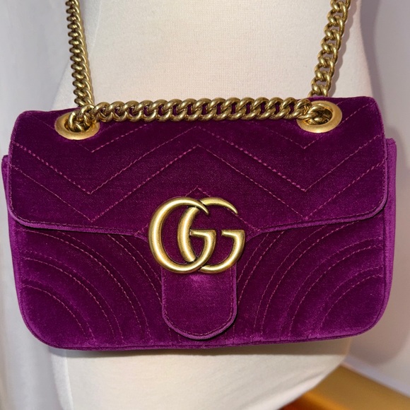 GUCCI Purple-Pinkish Velvet Gold Chain Shoulder/Crossbody Bag - Picture 2 of 16